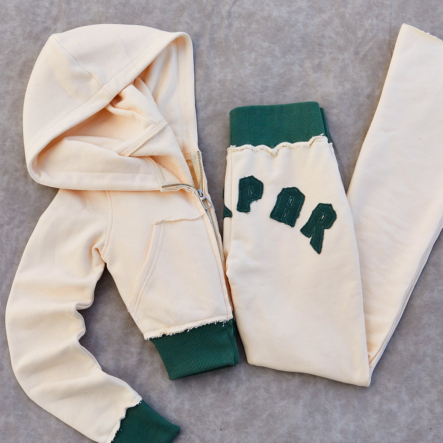 Manufacturer /Custom / OEM/ODM women cropped zip hoodie sets