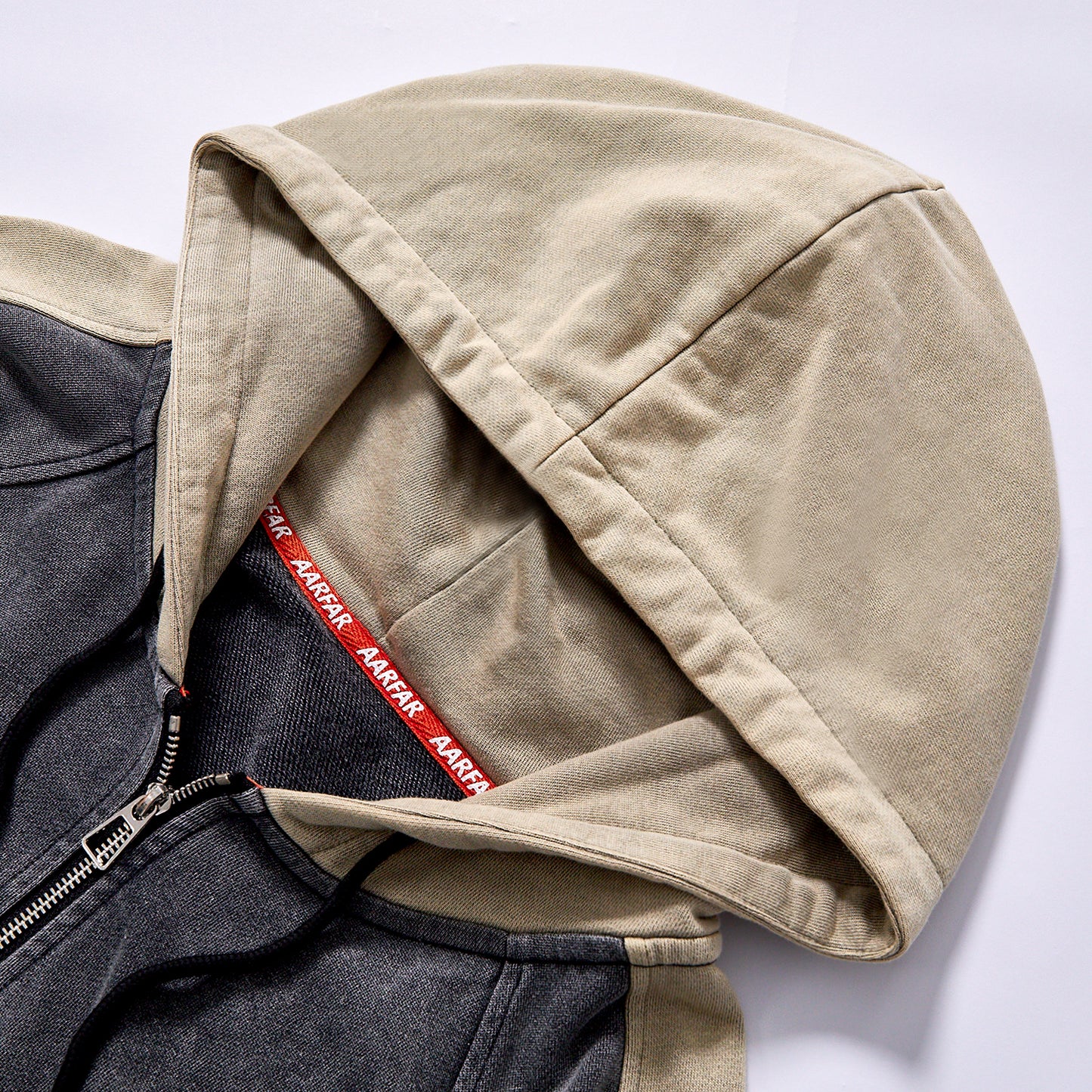 hot selling Custom full zip hooded sweatshirt faded charcoal grey main body beige raglan sleeves washed color block zip fleece hoodie city walk couple matching set