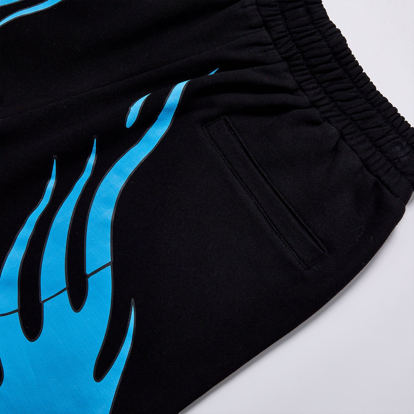 Unisex  Flame Star Graphic Sweat Shorts Hip Hop Streetwear Baggy Cotton Casual Shorts Elastic Waist Graffiti Print Knee Length Sport Shorts For Men Women