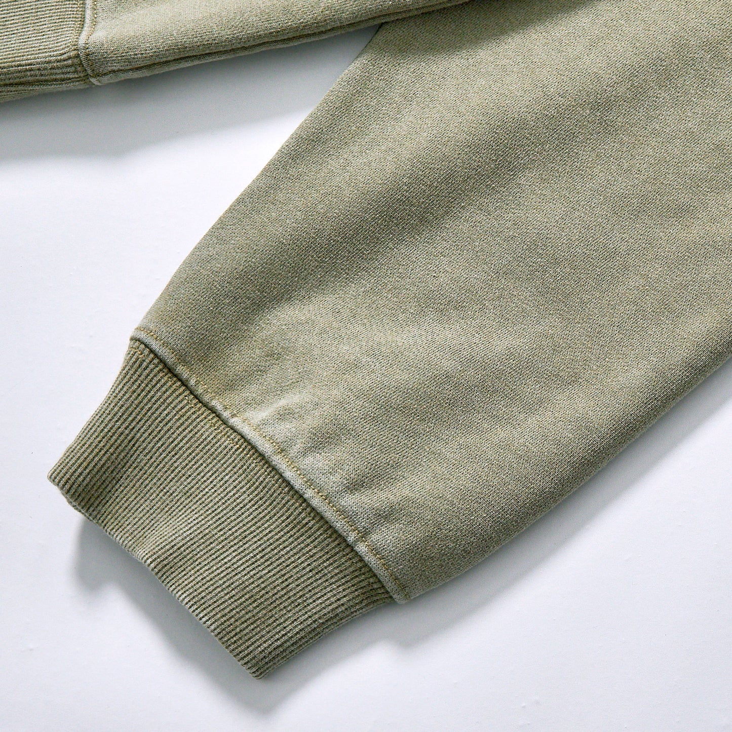 custom chest embossed log  unisex plain crew neck embossed logo sweatshirt drop shoulder loose oversized fit  crew neck pullover blank custom logo wholesale apparel