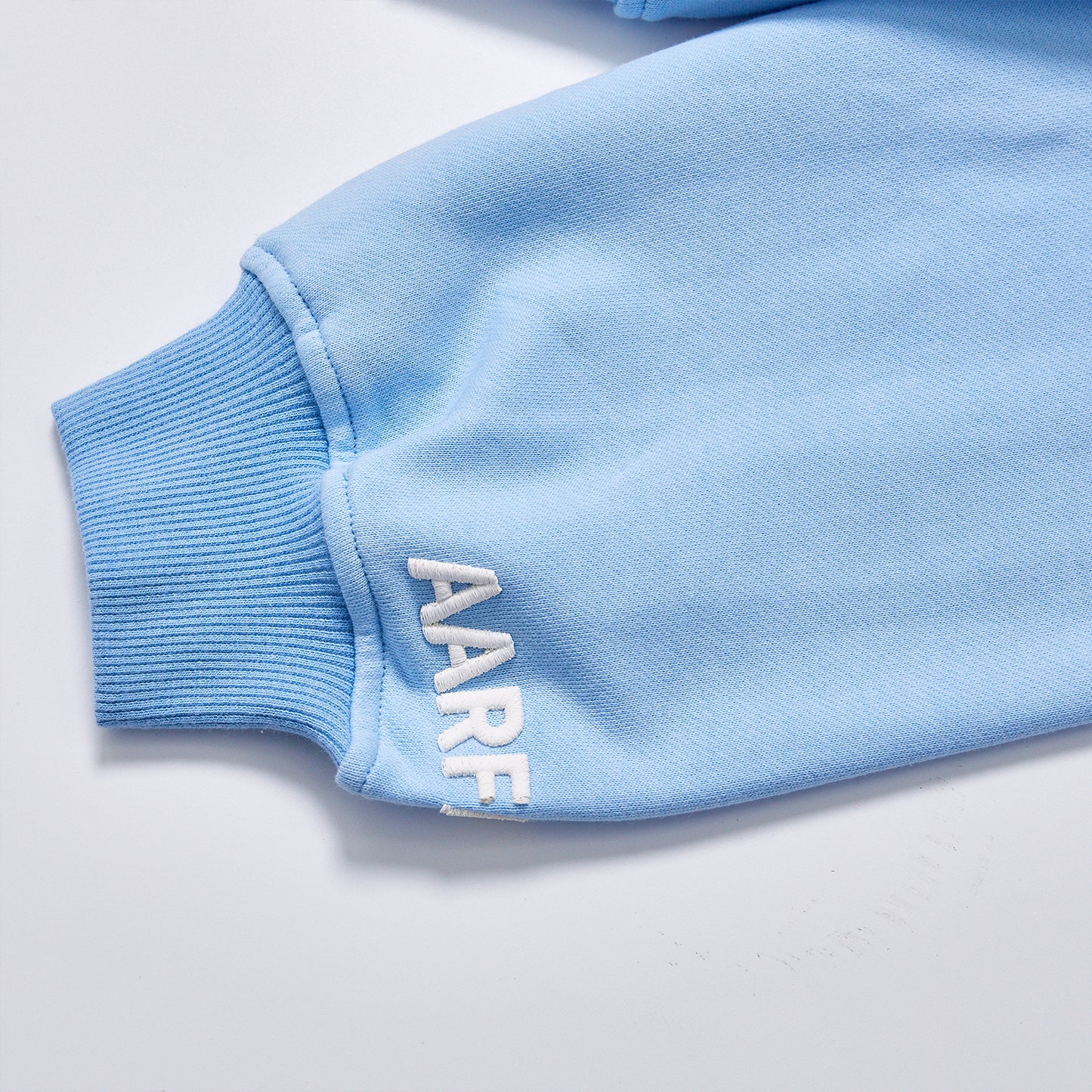 Gothic Letter Embroidery Baby Blue Crewneck Sweatshirt Unisex Loose Fit Long Sleeve Pullover Streetwear Casual Daily Oversized Sweat Top